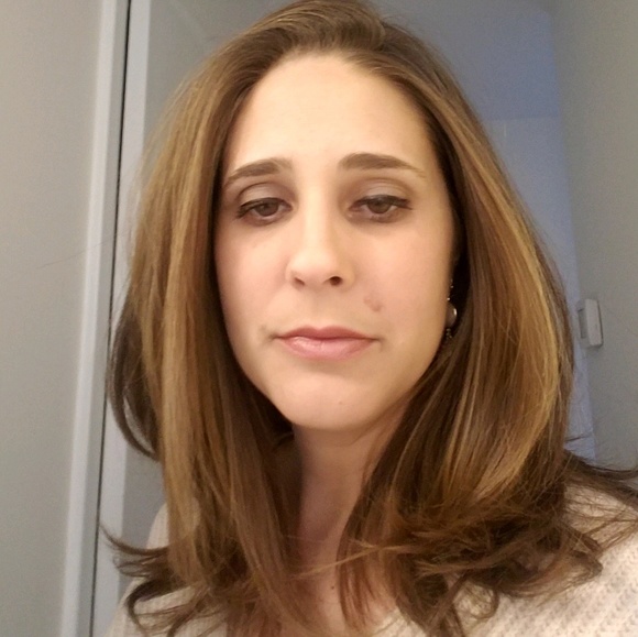 Meet your Posher, Ana - Picture 1 of 1